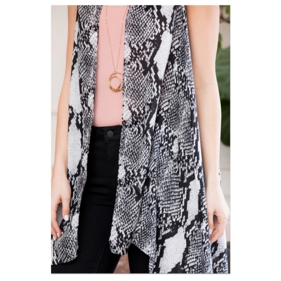 🔥$5🔥SNAKESKIN  PRINT KIMONO-ONE SIZE - Picture 5 of 6